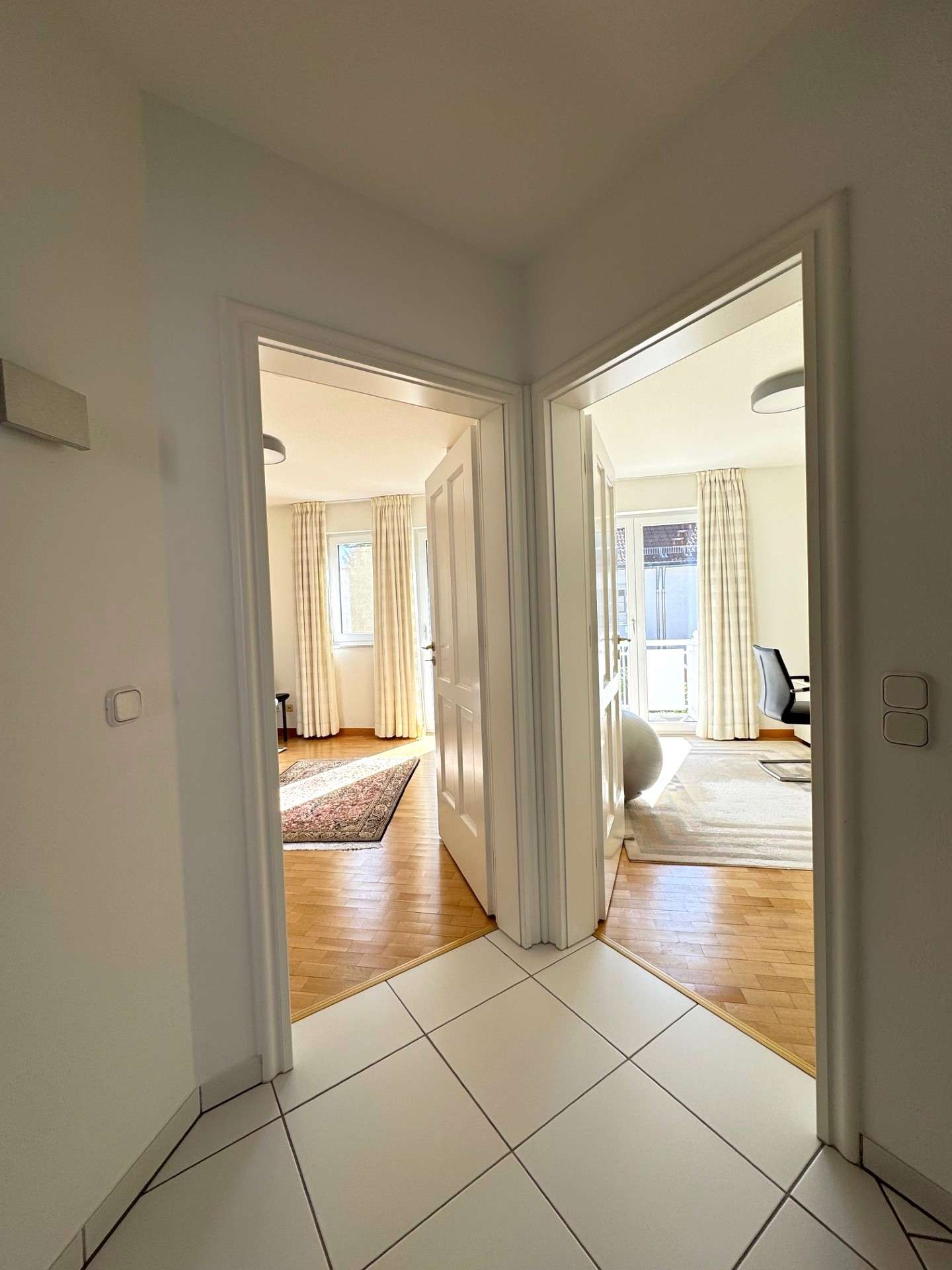 Immobilie in Ismaning - LEBEN IN ISAR NÄHE - Wunderschönes 5-Zimmer-Reihenhaus in Ismaning - Bild 8