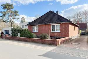 Bungalow mit idyllischem Garten – Ihr persönliches Paradies zum Wohlfühlen