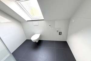 Wohnen mit Charakter: Drei-Zimmer-Dachgeschosswohnung in Zuffenhausen – Elsässer 34, 70435 Zuffenhausen-Hohenstein, Stuttgart – Vorschaubild 8