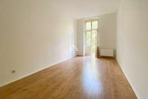 PROVISIONSFREI | ZWEI ZIMMER IN REPRÄSENATIVEM ALTBAU MIT BALKON IM SAMARITERKIEZ | – Dolziger Str. 13, 10247 Friedrichshain, Berlin – Vorschaubild 2