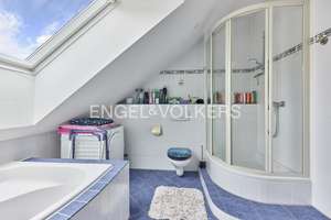 Elegantes Zuhause mit Sauna, Kamin und exklusivem Gartenparadies mit Pool – Die vollständige Adresse der Immobilie erhältst du vom Anbieter., 64354 Reinheim – Vorschaubild 11