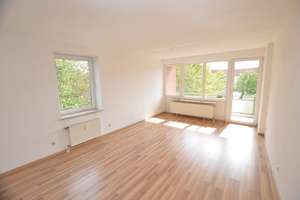 RÖNPAGEL IMMOBILIEN - Gehrden: Nette 3 Zimmer + 2 x Balkon + optional Garage