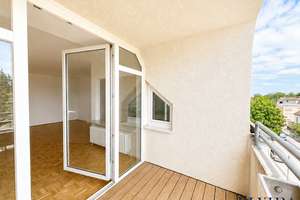 ELVIRA - Moosach, lichtdurchflutete Dachgeschosswohnung mit Südost-Loggia in begehrter Lage – Die vollständige Adresse der Immobilie erhältst du vom Anbieter., 80993 Alt-Moosach, München – Vorschaubild 5
