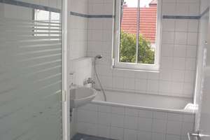 Großzügiges Quattro-Eckhaus mit Garten, Hobbyraum und Stellplatz in München-Aubing – Die vollständige Adresse der Immobilie erhältst du vom Anbieter., 81249 Aubing-Süd, München – Vorschaubild 18