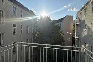 SCHMUCKSTÜCK- Sonnige, Neusanierte 3 Zi.-Traumaltbauwohnung mit Aufzug, Parkett und Balkon! – Trautenaustrasse 8, 10717 Berlin – Vorschaubild 6