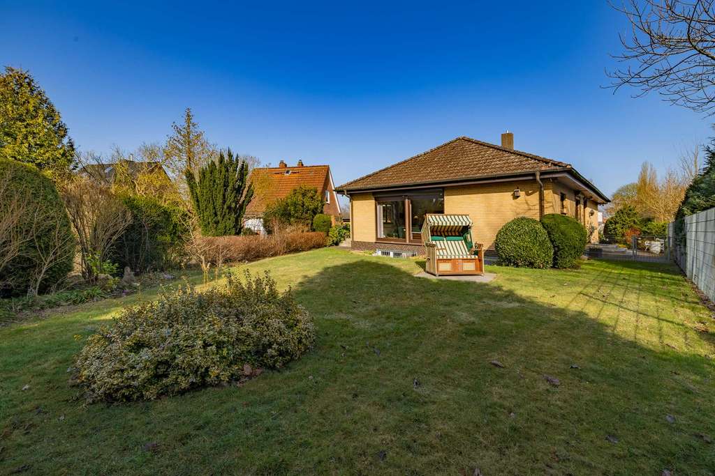 Immobilie in Kronshagen - Wohnen auf einer Ebene- großzügiger Bungalow mit viel Platz für die Familie - Bild 0