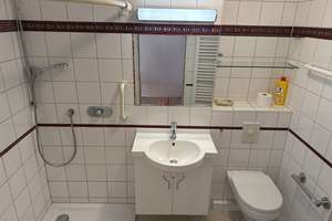 Lichterfelde West - bezugsfreie, modernisierte 2-Zimmer-Wohnung mit Süd-Balkon und Tiefgaragenplatz – Die vollständige Adresse der Immobilie erhältst du vom Anbieter., 12203 Lichterfelde, Berlin – Vorschaubild 7