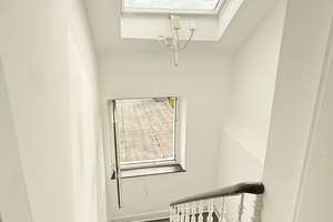 Vollständig möbliert: Charmante Dachgeschosswohnung im Altbau in zentraler Lage von Krefeld – Die vollständige Adresse der Immobilie erhältst du vom Anbieter., 47798 Stadtmitte, Krefeld – Vorschaubild 7