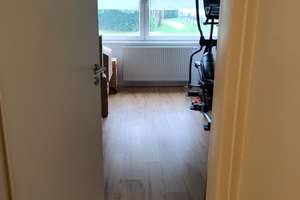 Gepflegte Wohnung mit drei Zimmern sowie Balkon in Duisburg Großenbaum – Die vollständige Adresse der Immobilie erhältst du vom Anbieter., 47269 Großenbaum, Duisburg – Vorschaubild 3