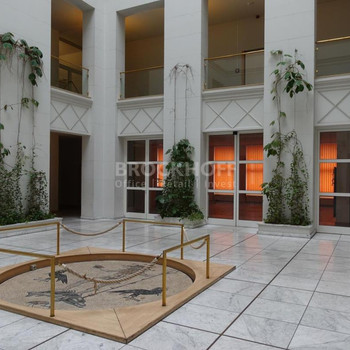 Tausendfensterhaus | 384 - 1.112 m² | Büroflächen in einem historischen Gebäude!