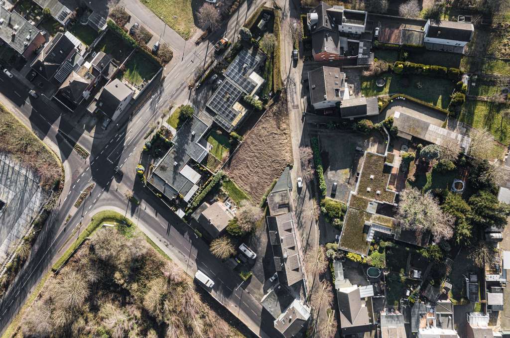 Zentral gelegen, sofort bebaubar, geeignet für Wohnraumförderung!