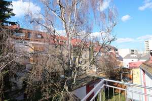 Helle 3-Zimmer-Dachwohnung mit Kachelofen, EBK und großer Dachterrasse in ruhiger Lage - Hohe Marter – Die vollständige Adresse der Immobilie erhältst du vom Anbieter., 90441 Hohe Marter, Nürnberg – Vorschaubild 7