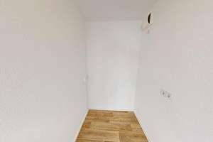 1-Raum-Wohnung in ruhiger Wohnlage mit Balkon – Wolgograder Allee 204, 9123 Hutholz, Chemnitz – Vorschaubild 3