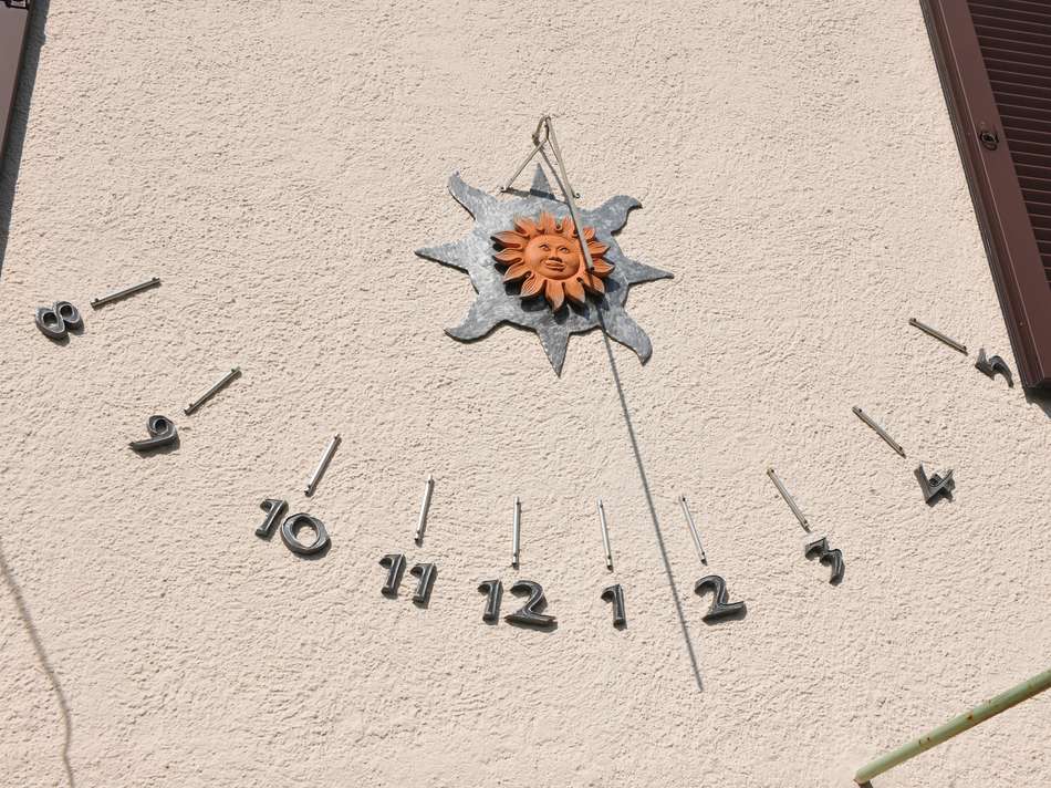 Sonnenuhr