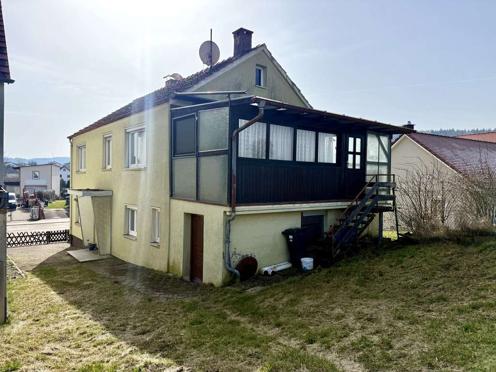 Immobilie in Riesbürg - Ein wahres Raumwunder! Einfamilienhaus unweit von Nördlingen sucht Handwerker! - Bild 3