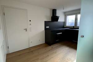 Attraktive 1,5-Zimmer-Wohnung mit luxuriöser Innenausstattung und großzügiger Terrasse  – Die vollständige Adresse der Immobilie erhältst du vom Anbieter., 70469 Hohe Warte, Stuttgart – Vorschaubild 3