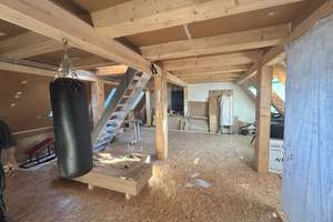 Großzügiges Mehrfamilienhaus mit Garten, Garagen &amp; Gewerbebereich, ausgebauter Dachboden – Die vollständige Adresse der Immobilie erhältst du vom Anbieter., 72469 Meßstetten – Vorschaubild 22