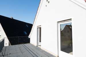 Solides Familiendomizil in zweiter Reihe – mit großem Garten, Garage, Carport und zwei Dachterrassen – Herford (Kreis) – Vorschaubild 23