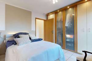 Außergewöhnlich gepflegte 2-Zimmer-Wohnung mit Südost-Balkon und TG-Platz in Perlach-Süd – Die vollständige Adresse der Immobilie erhältst du vom Anbieter., 81739 Altperlach, München – Vorschaubild 8