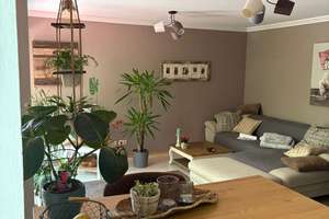 Gepflegte 3-Zimmer-Eigentumswohnung mit Parkblick, Balkon und TG-Platz in Eidelstedt/Stellingen! – Olloweg 94, 22525 Eidelstedt, Hamburg – Vorschaubild 2