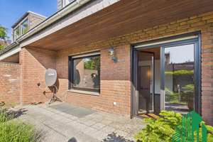 Großzügiges 6-Zimmer-Reihenmittelhaus mit Garten und Garage in Krefeld-Hüls – courtagefrei – Die vollständige Adresse der Immobilie erhältst du vom Anbieter., 47839 Hüls, Krefeld – Vorschaubild 9