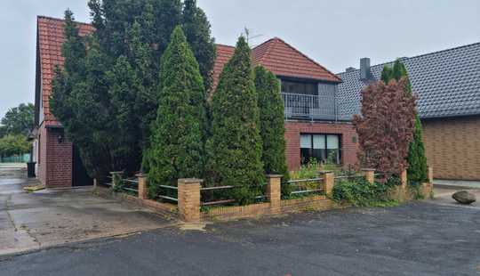 Bild von schönes Wohnhaus mit angrenzendem Büro und Lagerraum in Flechtorf