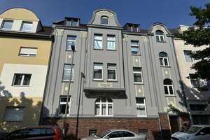 Charmante 3-Raun-Maisonette mit 106 m², Sauna & Whirlpool –  und viel Ausbaureserve im Spitzboden