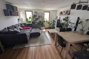 Helle 2-Zimmer-Dachgeschosswohnung mit Blick auf Stadtkirche – 73728 Innenstadt, Esslingen am Neckar – Vorschaubild 3