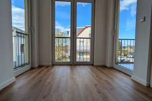 Stilvoll modernisiert: 1,5-Zimmer-Wohnung mit gehobener Ausstattung, Balkon & Fussbodenheizung