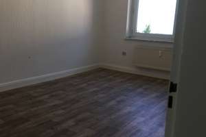 Schöne, geräumige 4 Zimmer Wohnung in Duisburg – Dickelsbachstrasse 10, 47053 Dellviertel, Duisburg – Vorschaubild 11