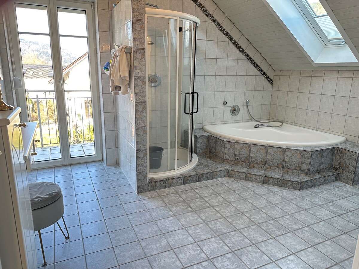 Immobilie in Grafling - Mod. Einfam.-Haus m. Einliegerwhg., PV-Anlage, 2 Garagen u. Fernblick in naturnaher Wohnlage b. DEG! - Bild 10