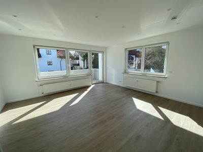 Großzügige 3,5-Zimmer-Wohnung mit Südbalkon und gehobener Ausstattung, 104 qm