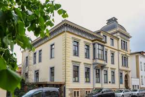 Einmalig im Waldstraßenviertel: Herrschaftl. 7-Zi-Whg., Kamin, Hochparterre, direkter Gartenzugang – Die vollständige Adresse der Immobilie erhältst du vom Anbieter., 4105 Zentrum-Nordwest, Leipzig – Vorschaubild 3