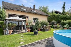 Zweifamilienhaus in ruhiger Traumlage – Stil, Komfort & Natur – Die vollständige Adresse der Immobilie erhältst du vom Anbieter., 93055 Brandlberg-Keilberg, Regensburg – Vorschaubild 1