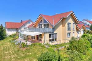Zuhause mit Weitblick – Hochwertiges Zweifamilienhaus in begehrter Feldrandlage – Die vollständige Adresse der Immobilie erhältst du vom Anbieter., 74078 Kirchhausen, Heilbronn – Vorschaubild 6