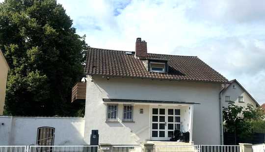 Bild von Einfamilienhaus mit Erweiterungsmöglichkeiten