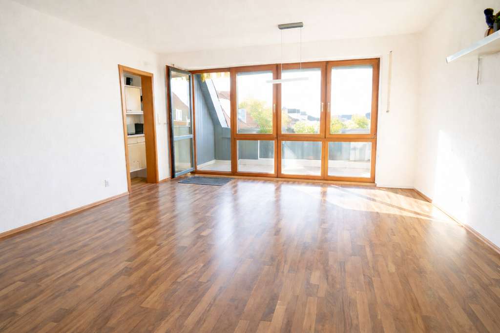 Immobilie in Königsbrunn - Bezugsfrei! Maisonette mit ausgebautem Dachstudio – 162 m² Wohnfläche - Bild 3