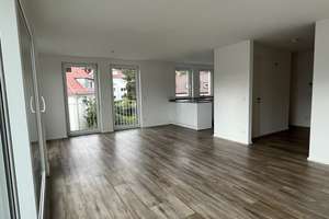 moderne 3-Zi.-Wohnung im 1.OG mit Südbalkon, Aufzug, Einbauküche und Stellplatz – Gutbrodstr. 86, 70193 Hölderlinplatz, Stuttgart – Vorschaubild 2