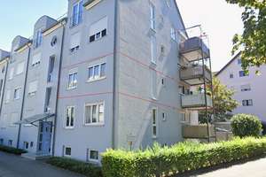 Modernisierte 3-Zimmer-Wohnung mit Balkon, 2 Bädern & neuer EBK am Wertwiesenpark