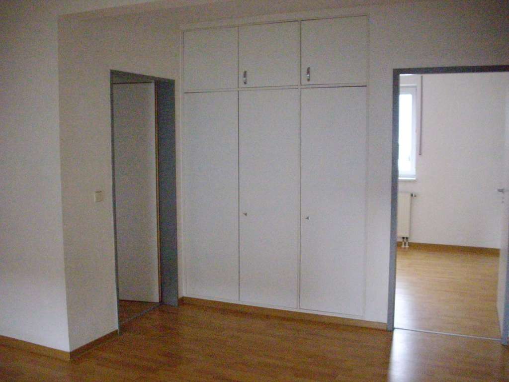 Immobilie in Bad Frankenhausen/Kyffhäuser - Kapitalanleger aufgepasst - Schöne 3-Zimmer-Wohnung mit Balkon und PKW-Stellplatz - Bild 2