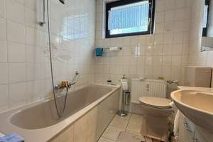 KAPITALANLAGE: Zweifamilienhaus mit ausgebautem DG, Balkon, Terrasse, großem Garten und Garage – Die vollständige Adresse der Immobilie erhältst du vom Anbieter., 76139 Hagsfeld, Karlsruhe – Vorschaubild 6
