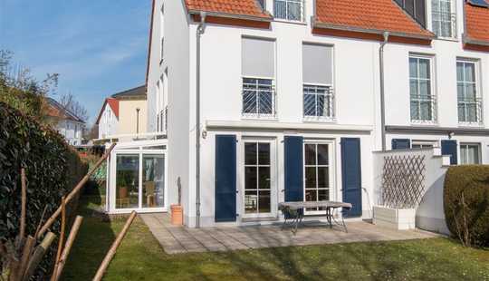 Bild von Sonniges, modernes Reihenendhaus mit Wintergarten in ruhiger Bestlage Frankfurt-Riedberg