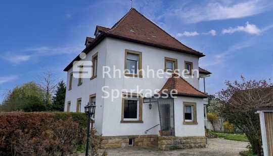 Bild von Repräsentatives Wohnhaus auf großem Grundstück!