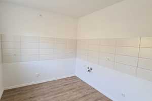 JETZT in Ihre sanierte Wohnung ziehen - tolle 2-Raum mit Balkon – Völpker Str. 17, 39110 Magdeburg – Vorschaubild 3