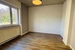 Attraktives Zweifamilienhaus mit Ausbaupotenzial in Hanau-Großauheim – Die vollständige Adresse der Immobilie erhältst du vom Anbieter., 63457 Groß-Auheim, Hanau – Vorschaubild 9