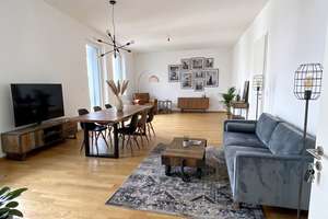 4,5-Zimmer-Familienwohnung
Exklusiver Komfort – mit dem 
Aufzug direkt in die eigene Etage – Die vollständige Adresse der Immobilie erhältst du vom Anbieter., 70176 Feuersee, Stuttgart – Vorschaubild 2