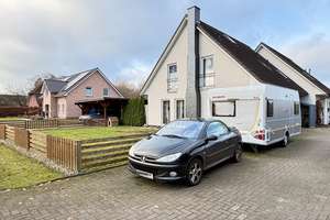 * Doppelhaushälfte * Heizung von 2023 * PV-Anlage von 2024 * Doppelcarport * Top Lage * – Die vollständige Adresse der Immobilie erhältst du vom Anbieter., 26676 Barßel – Vorschaubild 4
