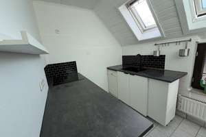 1 Zimmer DG Wohnung, im Herzen von Ehrenfeld, incl. Küche – Wissmannstr. 4, 50823 Ehrenfeld (Ortsteil), Köln – Vorschaubild 8
