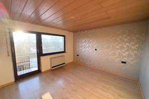 Ein Haus - viele Nutzungsmöglichkeiten, mit Ausbaupotenzial – Die vollständige Adresse der Immobilie erhältst du vom Anbieter., 71101 Schönaich – Vorschaubild 3