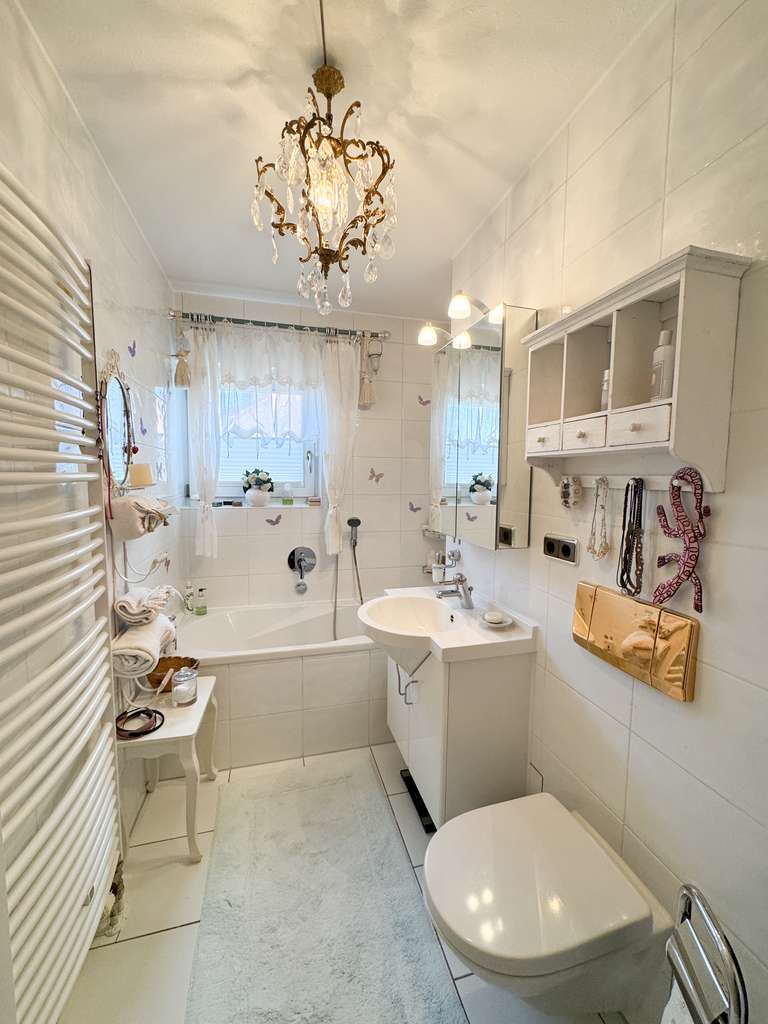 Immobilie in Wörth - MH Immobilien - seltene Gelegenheit: Zwei Wohnungen zu einer vereint-jederzeit wieder teilbar - Bild 2